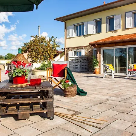 Villa Il Nocciolo 12 Cecina (Livorno)